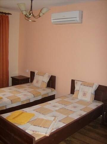 Фото номера Апартаменты с 2 спальнями Отель Family Hotel The Rocks г. Белоградчик 4